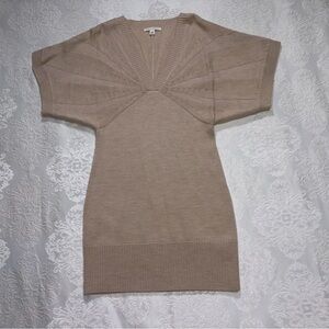 Banana Republic 100% Wool Short Sleeve Beige Sweater Dress Size Small